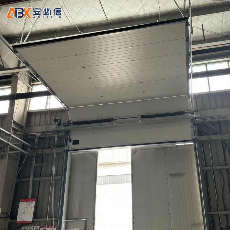 伊犁哈萨克钢质提升门